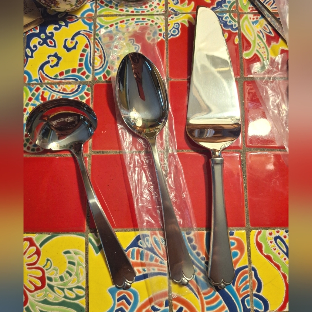 Wallace Silversmiths "Lotus" Satin Stainless 3 Pc Starter Set Vntg Old Stock New